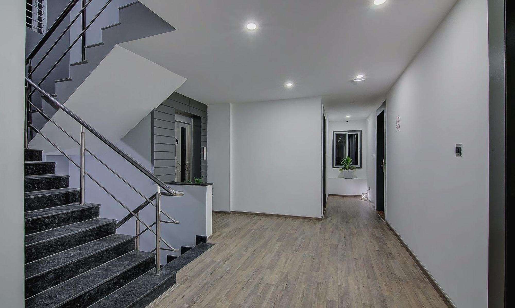 Super Townhouse Global Village Tech Park Near Kengeri Bus Terminal Metro Station Бангалор Екстериор снимка