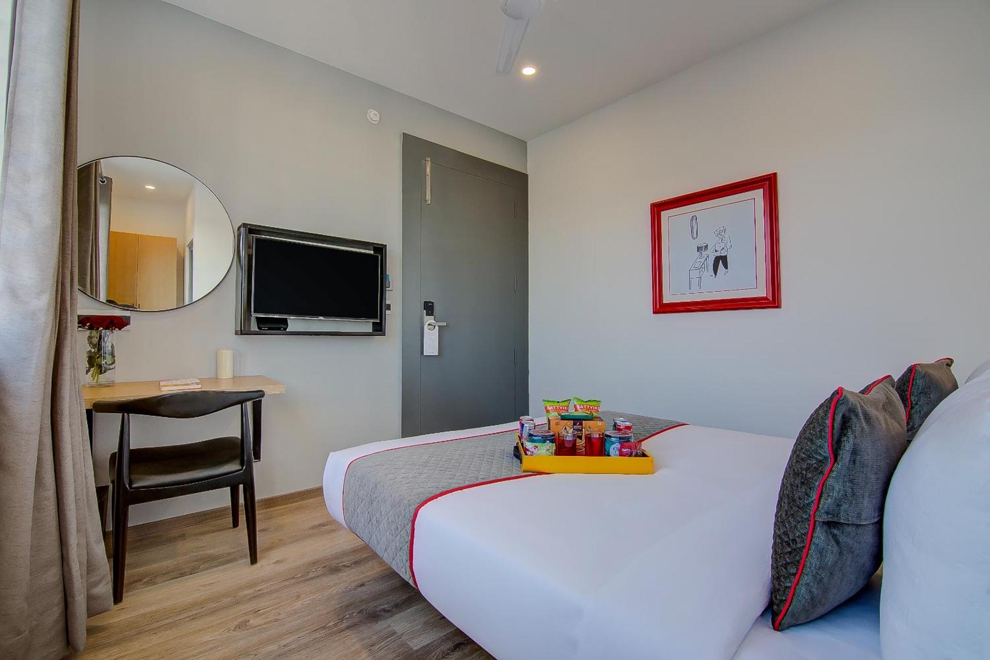 Super Townhouse Global Village Tech Park Near Kengeri Bus Terminal Metro Station Бангалор Екстериор снимка