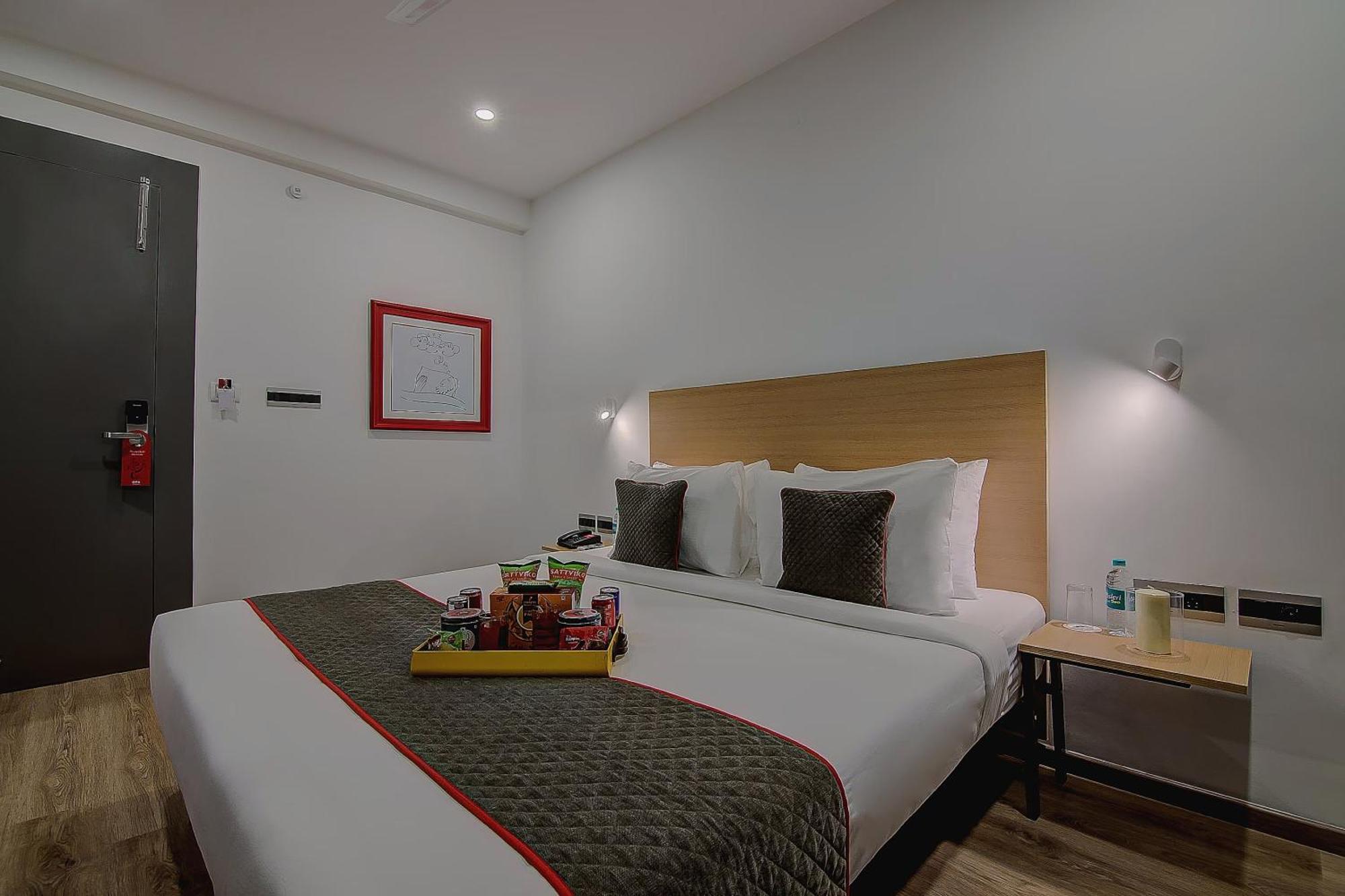 Super Townhouse Global Village Tech Park Near Kengeri Bus Terminal Metro Station Бангалор Екстериор снимка