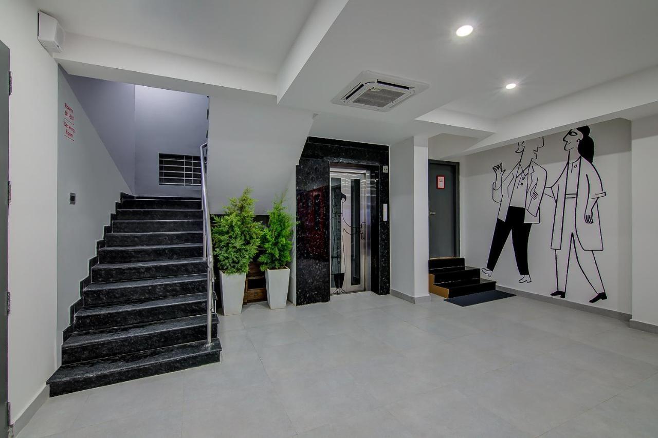 Super Townhouse Global Village Tech Park Near Kengeri Bus Terminal Metro Station Бангалор Екстериор снимка