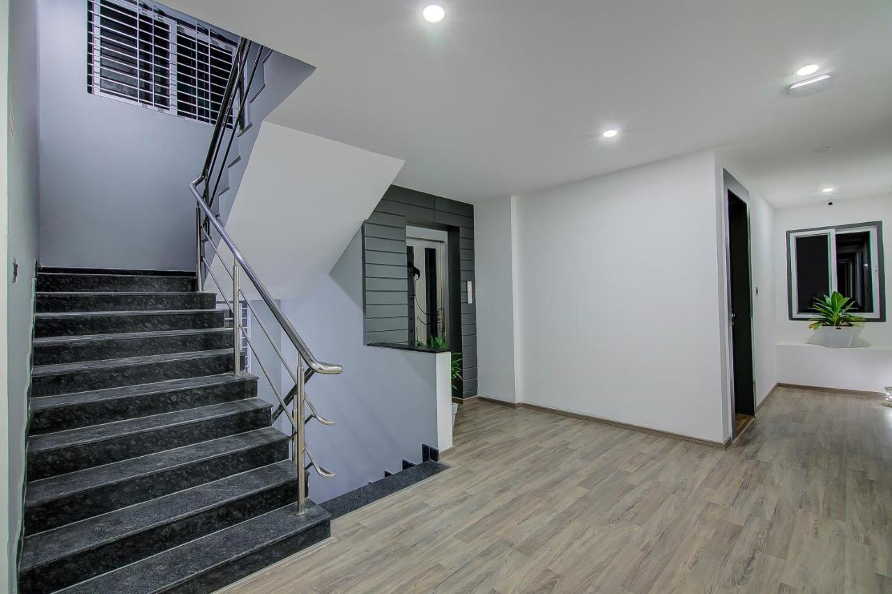 Super Townhouse Global Village Tech Park Near Kengeri Bus Terminal Metro Station Бангалор Екстериор снимка